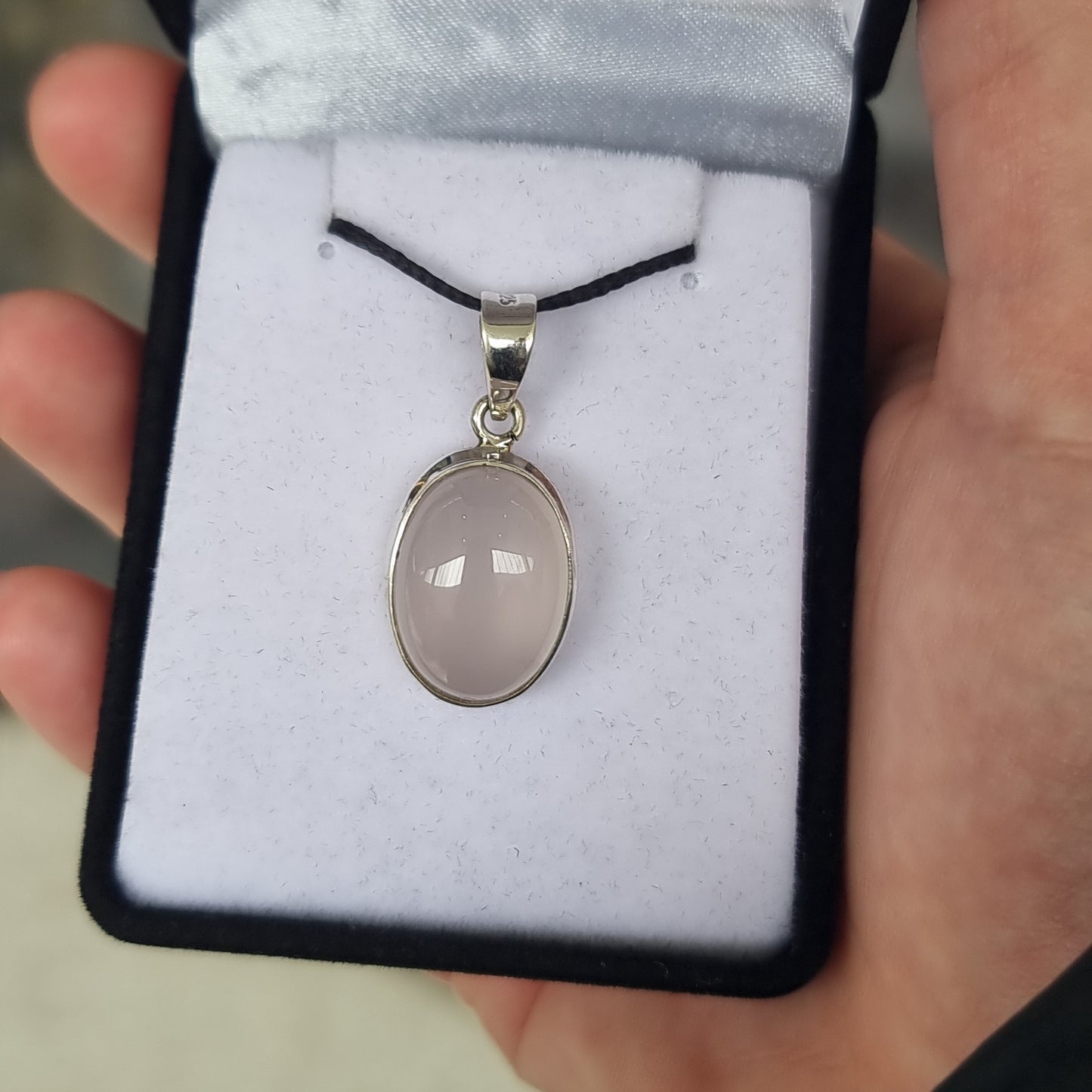 Rose quartz pendant - Rivendell Shop