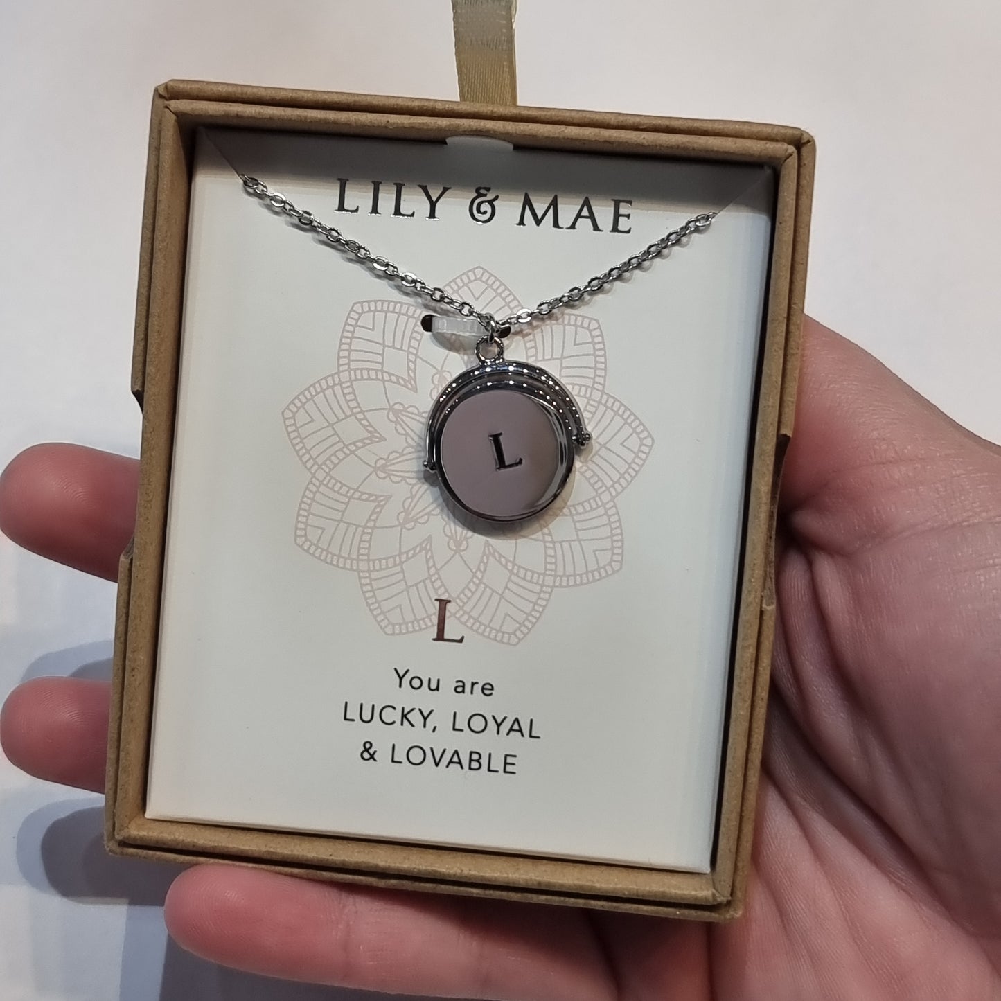 L&M spinning necklace - L - Rivendell Shop