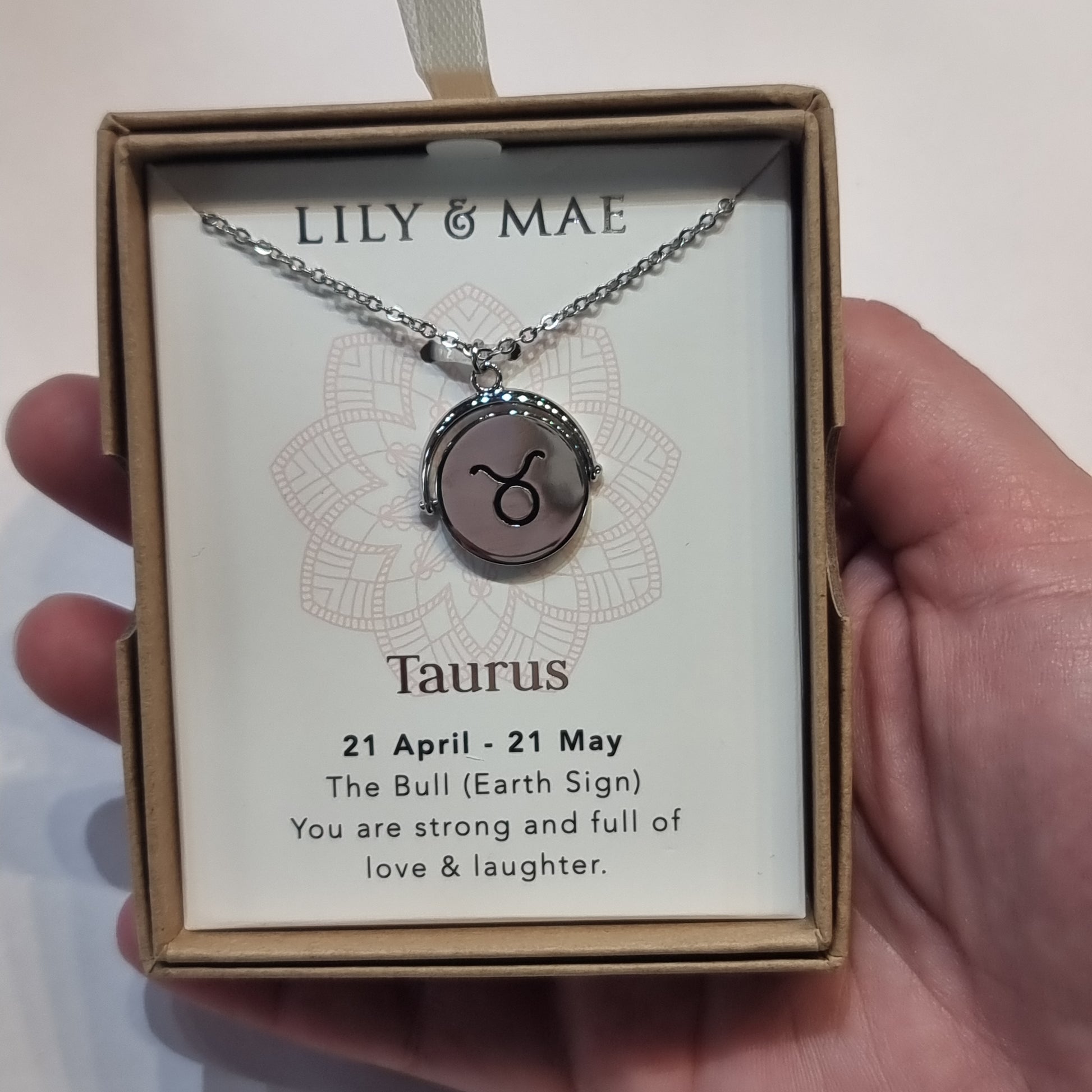 L&M spinning necklace - Taurus - Rivendell Shop