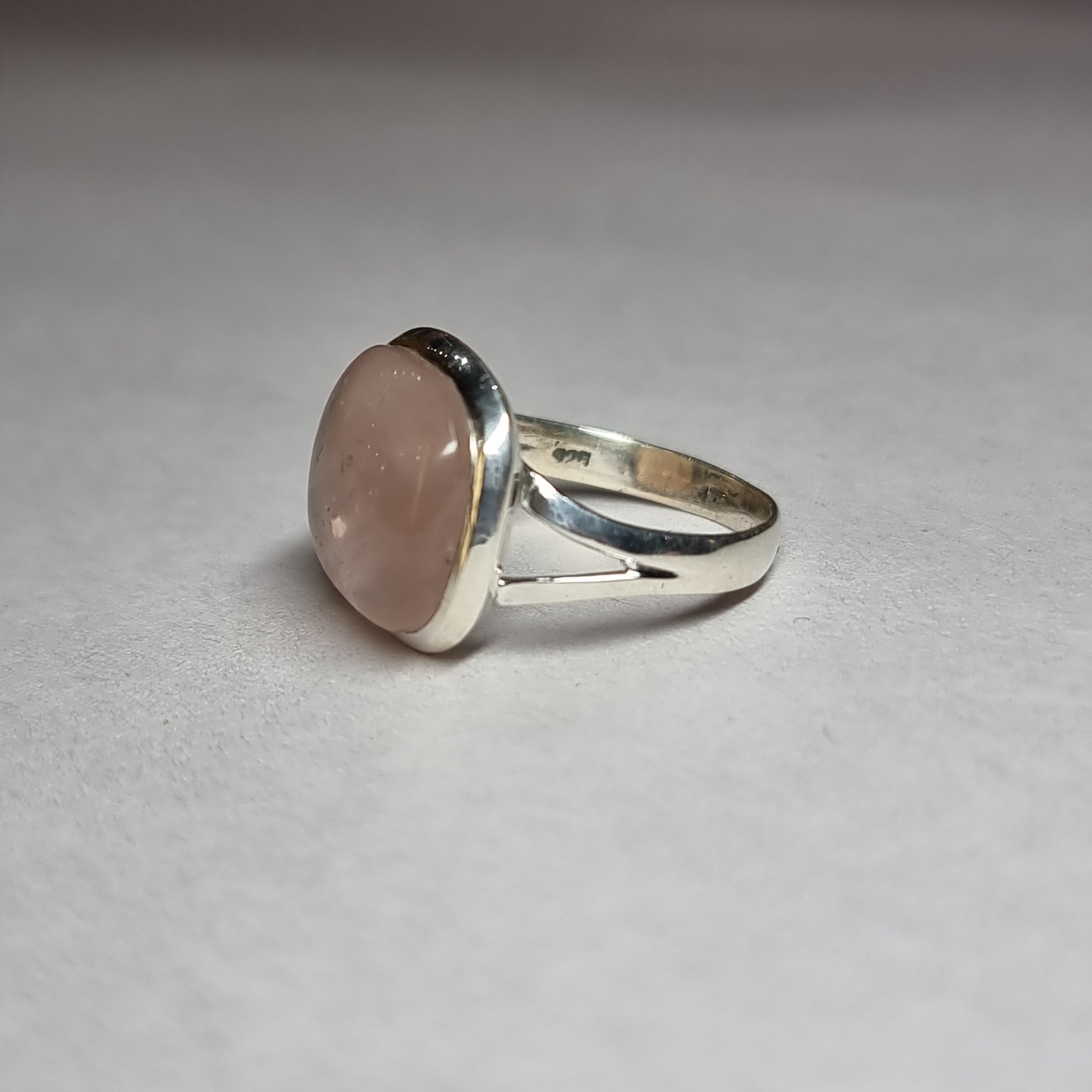 Rose quartz ring - Rivendell Shop