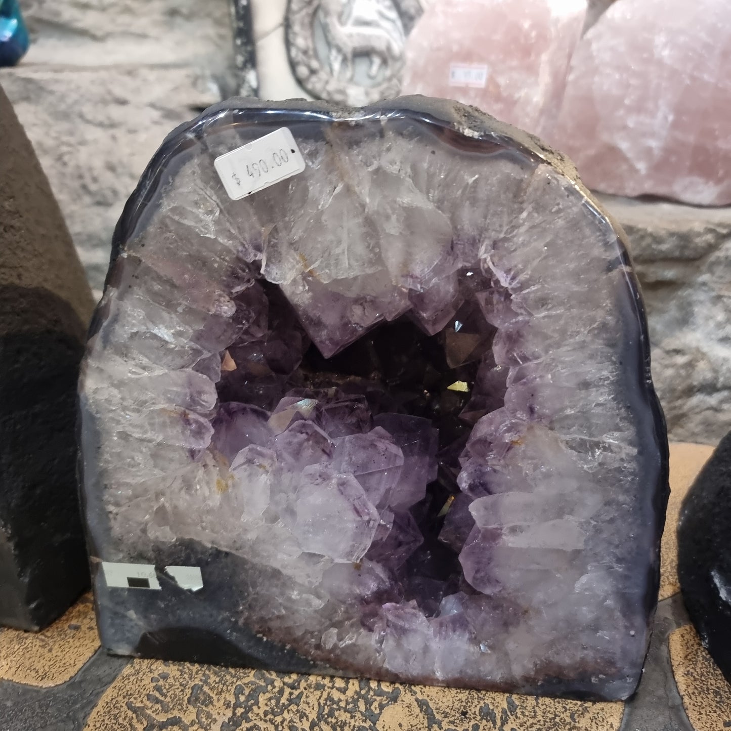 Amethyst cave - Rivendell Shop