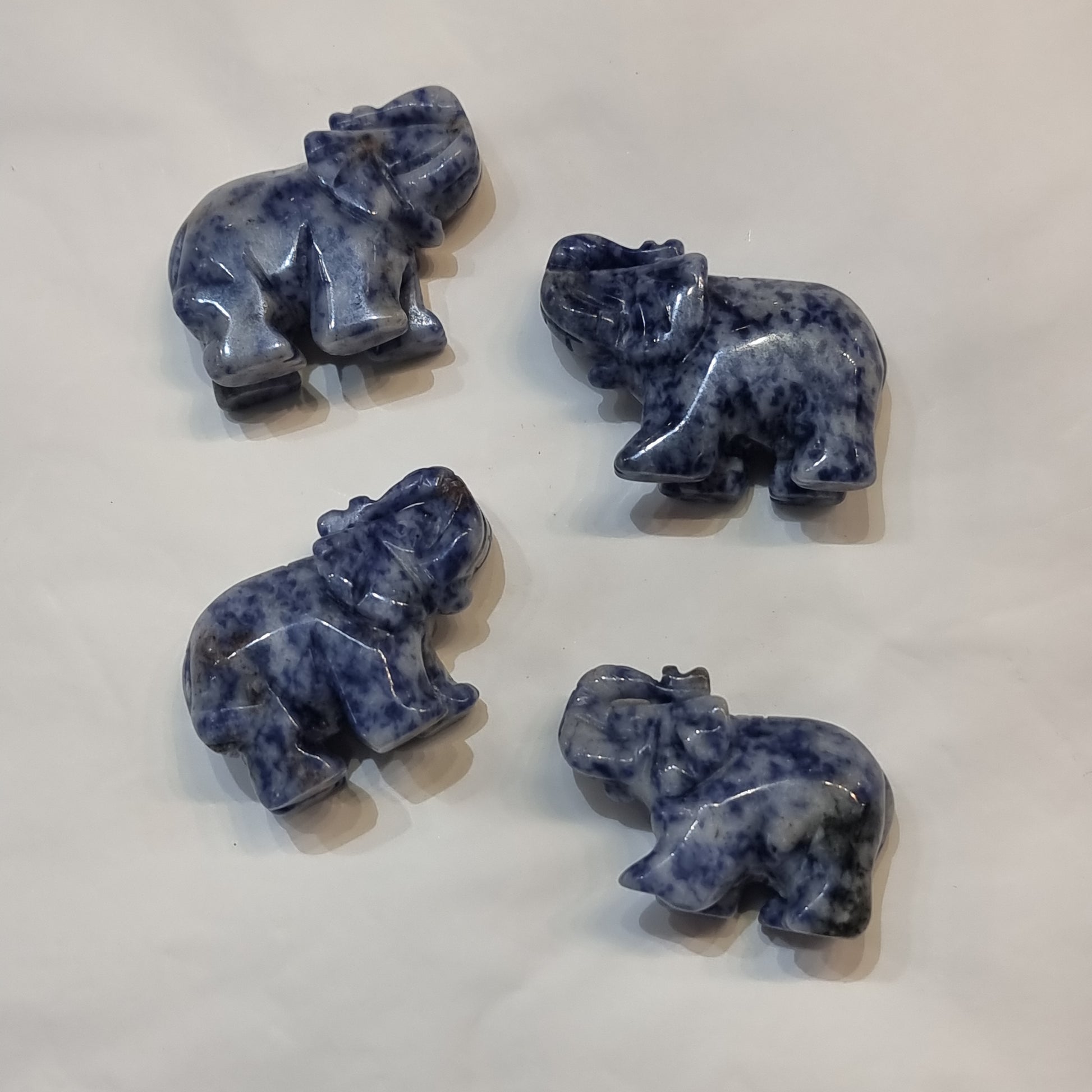 Sodalite elephant - Rivendell Shop