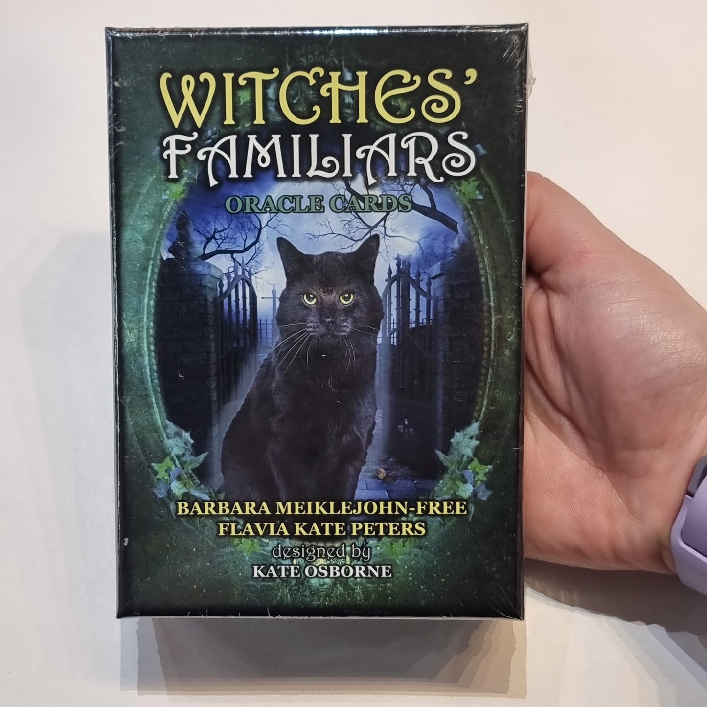 Witches familiar oracle - Rivendell Shop