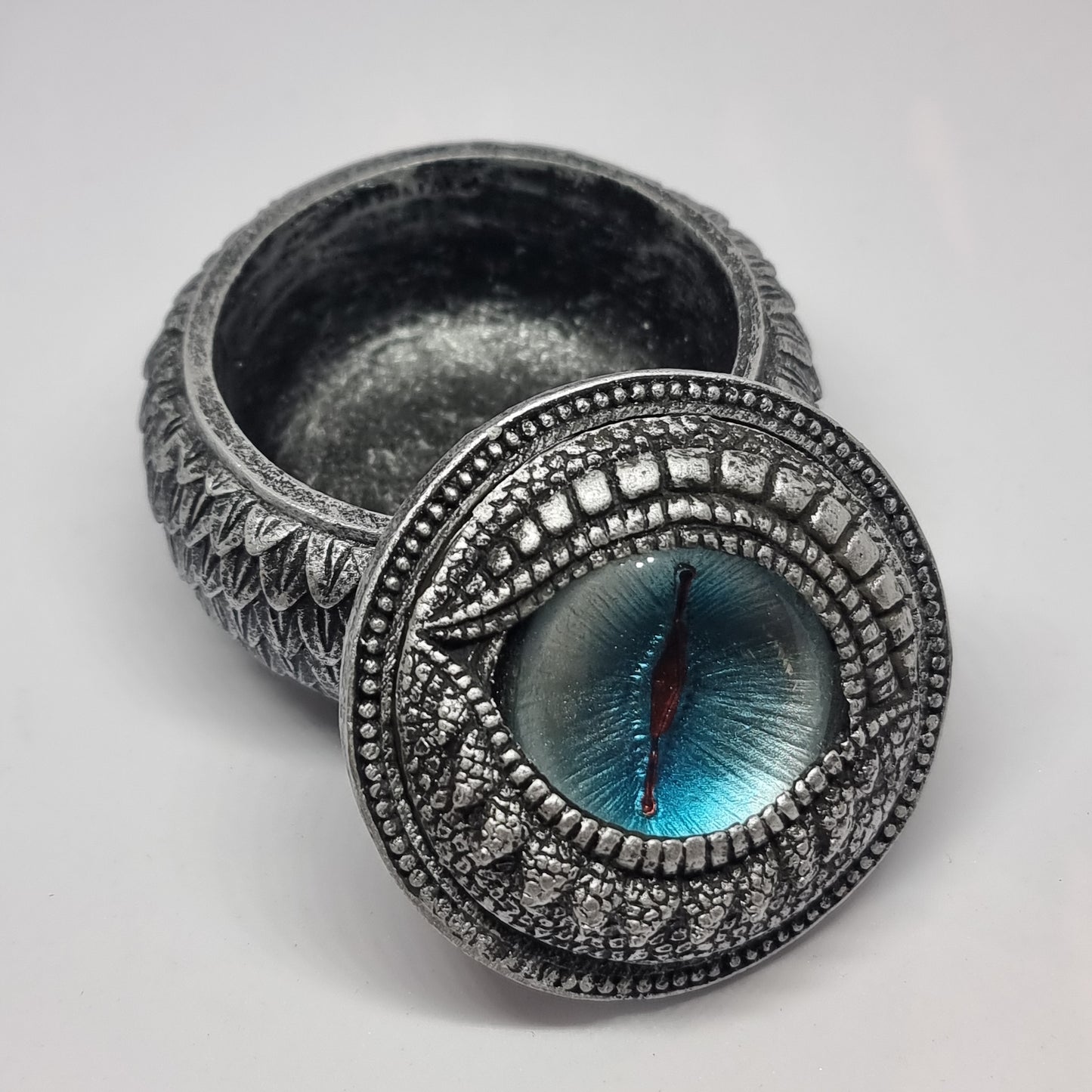 Dragon eye trinket box - silver - Rivendell Shop