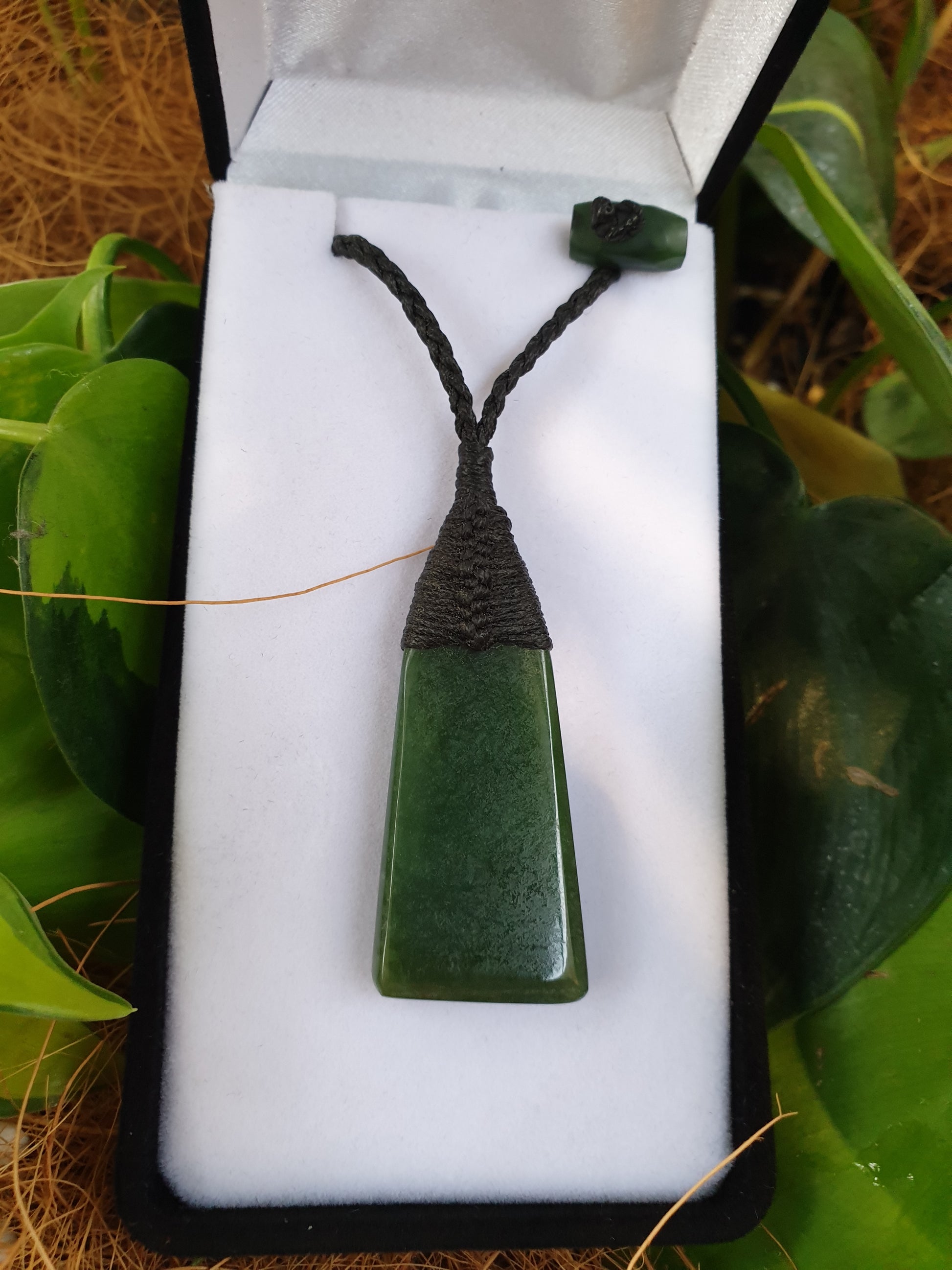 Greenstone Toki Pendant with oblique cut - Rivendell Shop