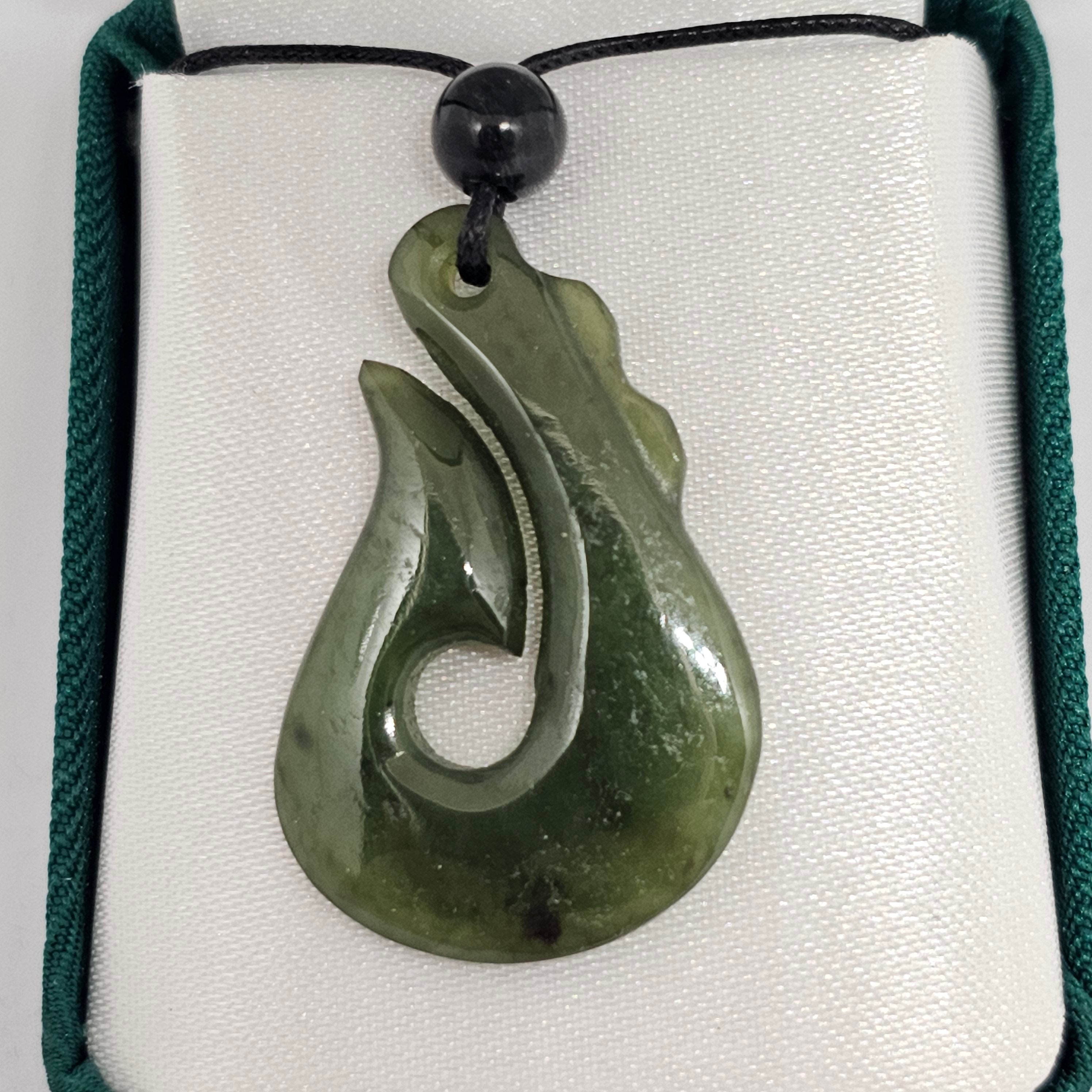 Manaia Greenstone Pendant 3cm – Rivendell Shop