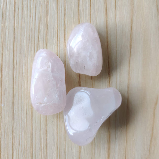 Rose Quartz Tumbled Crystal (2-3cm) - Rivendell Shop