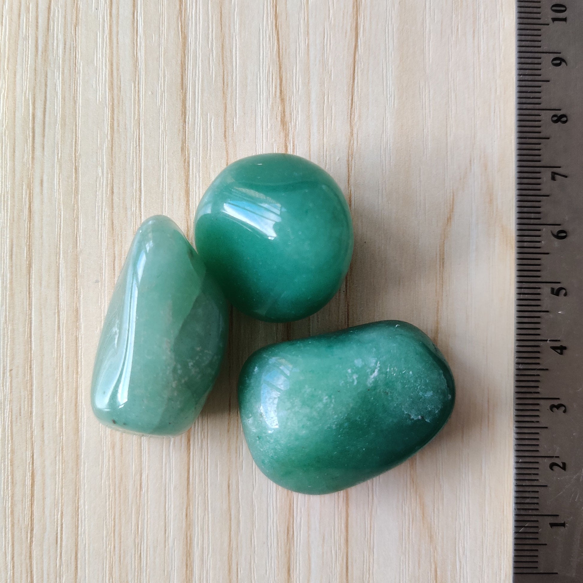 Green Aventurine Tumbled Crystal (2-3cm) - Rivendell Shop