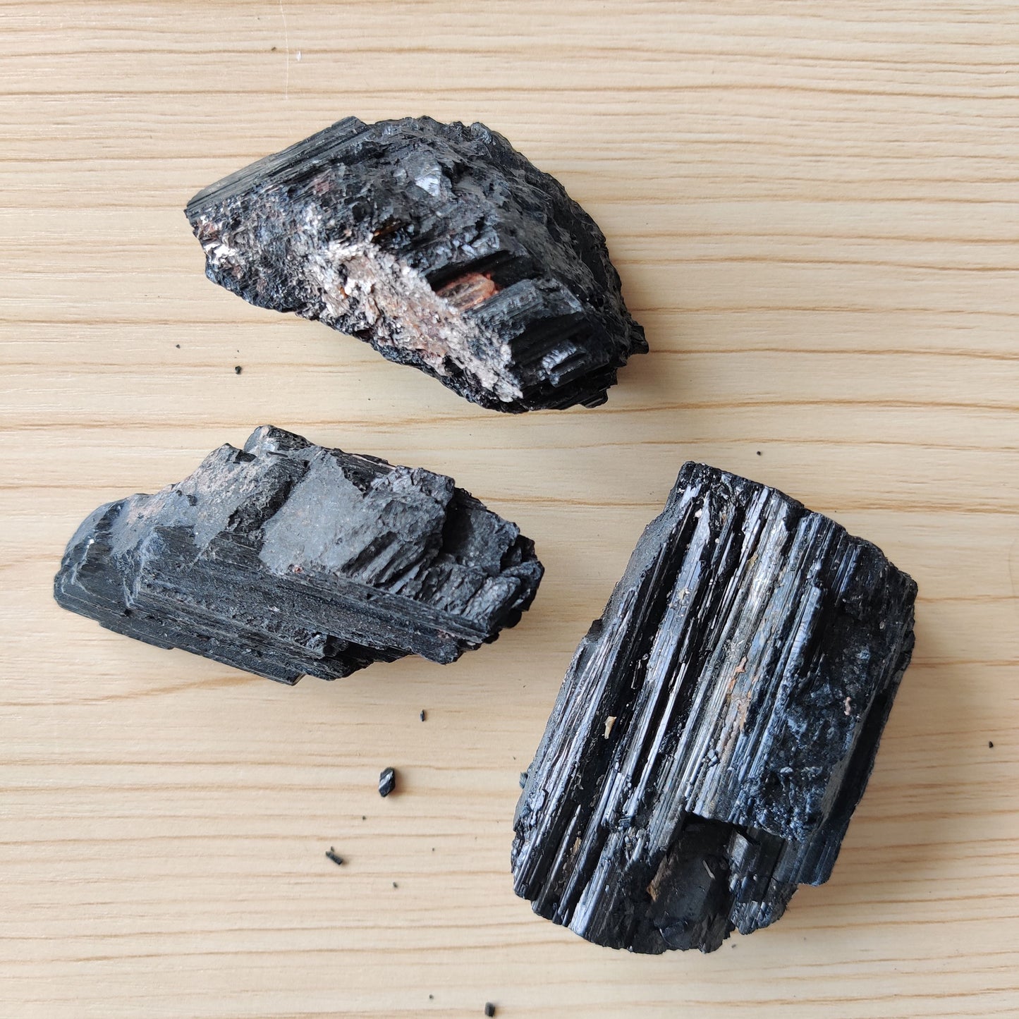 Black Tourmaline Crystal Piece (5-8 cm) - Rivendell Shop