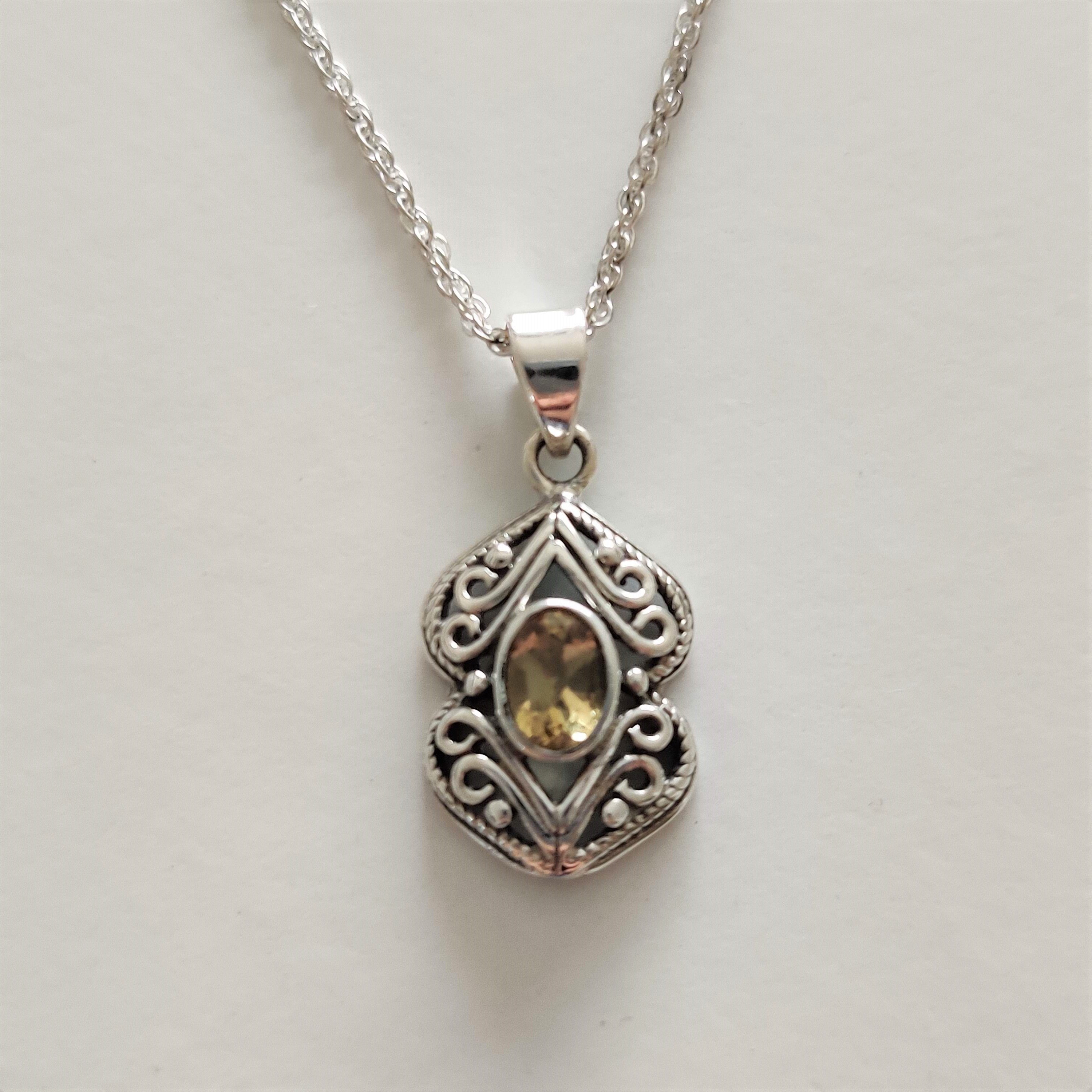 Vintage sterling citrine gemstone pendant necklace deals