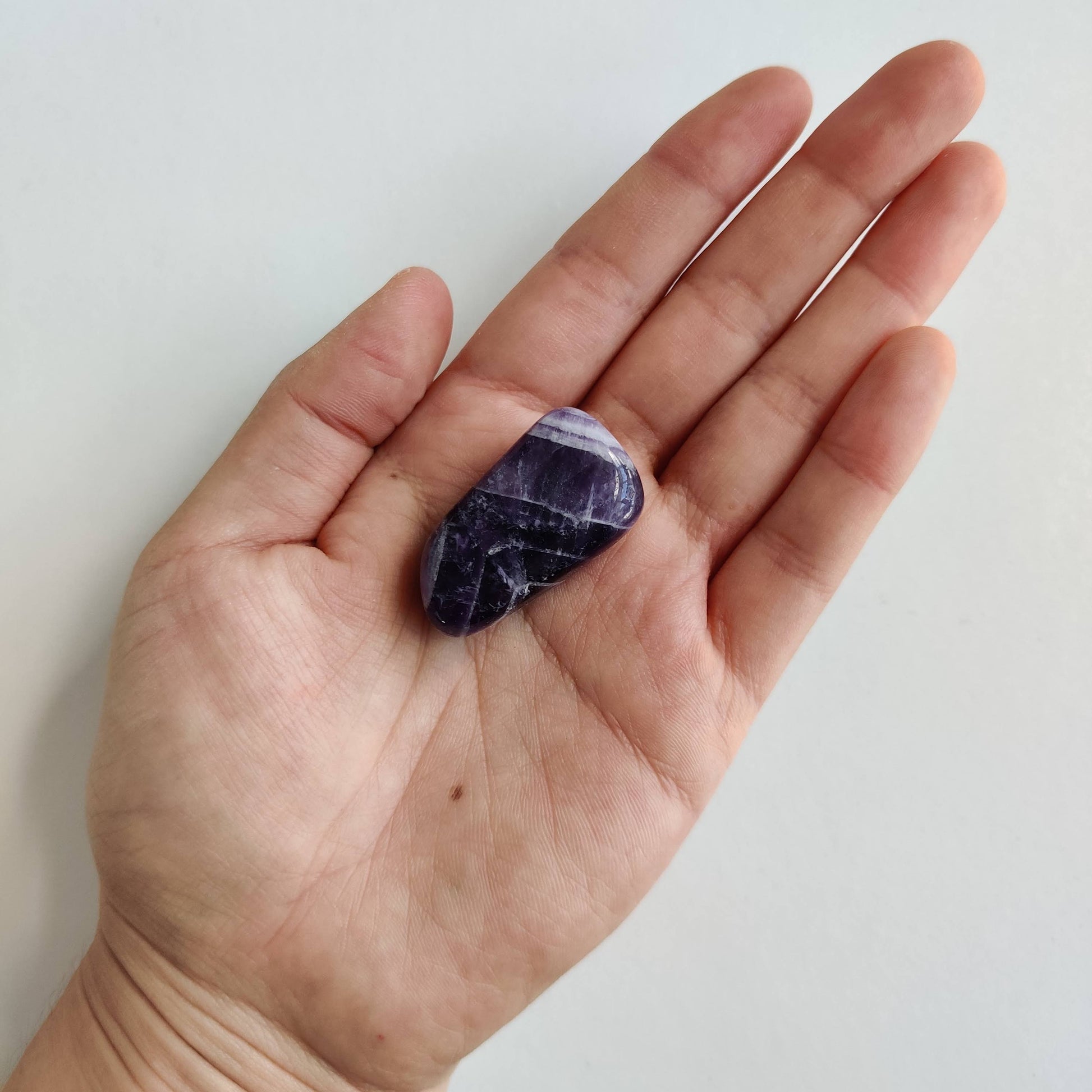 Dark Amethyst Tumbled Crystal (2-3cm) - Rivendell Shop