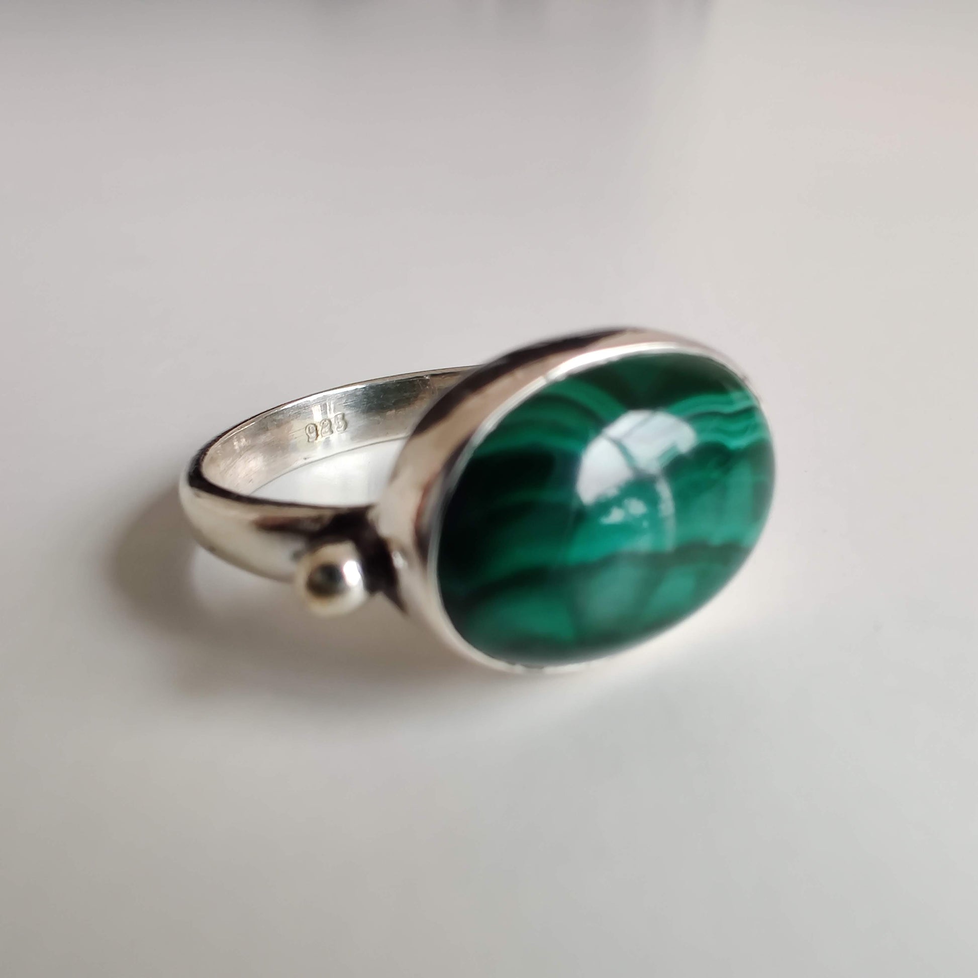 Malachite Oval 925 Sterling Silver Ring - Rivendell Shop