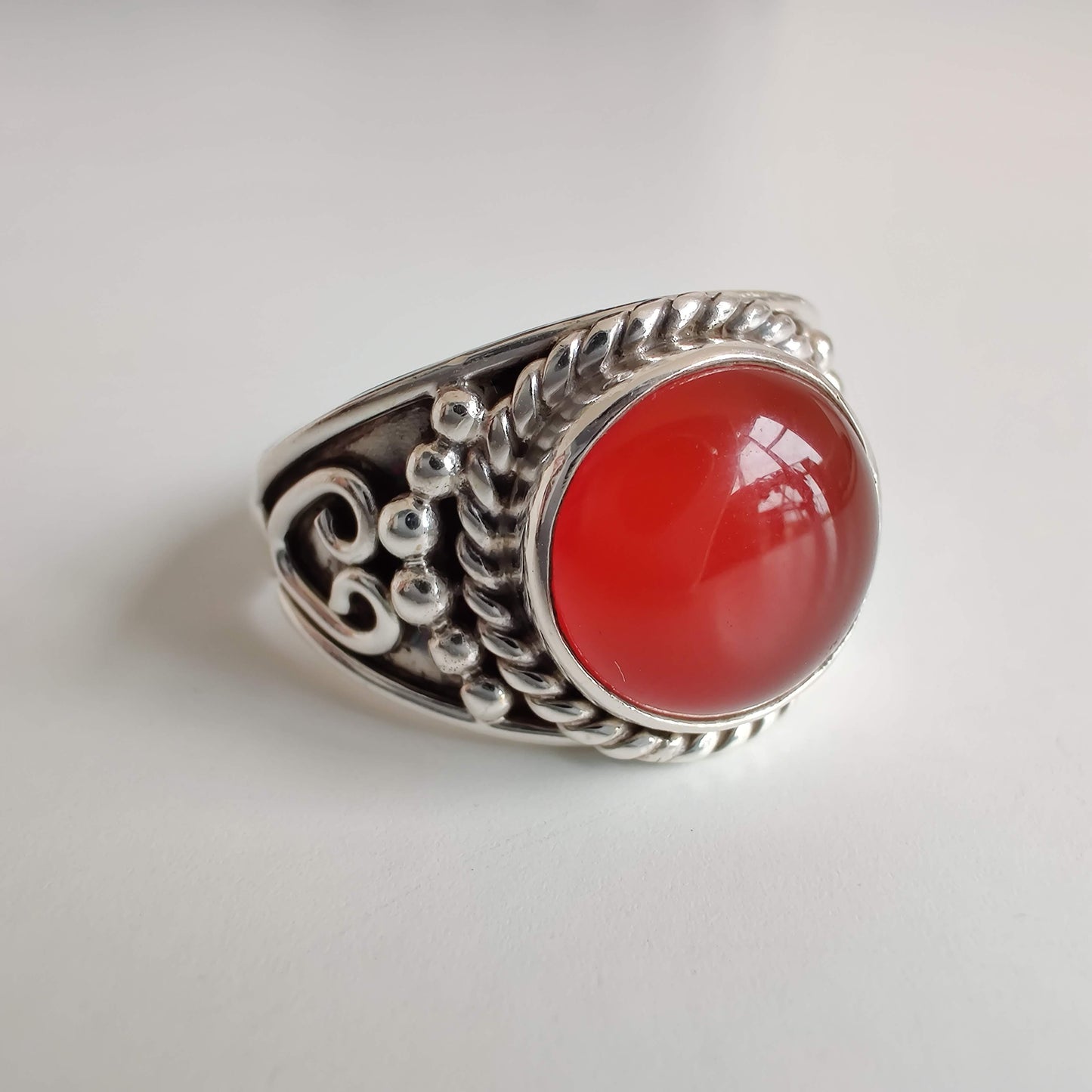 Carnelian Round Signet 925 Sterling Silver Ring - Rivendell Shop