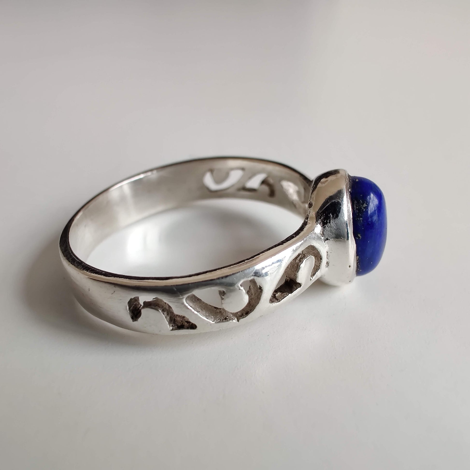 Lapis Lazuli Oval 925 Sterling Silver Ring with Koru Design - Rivendell Shop