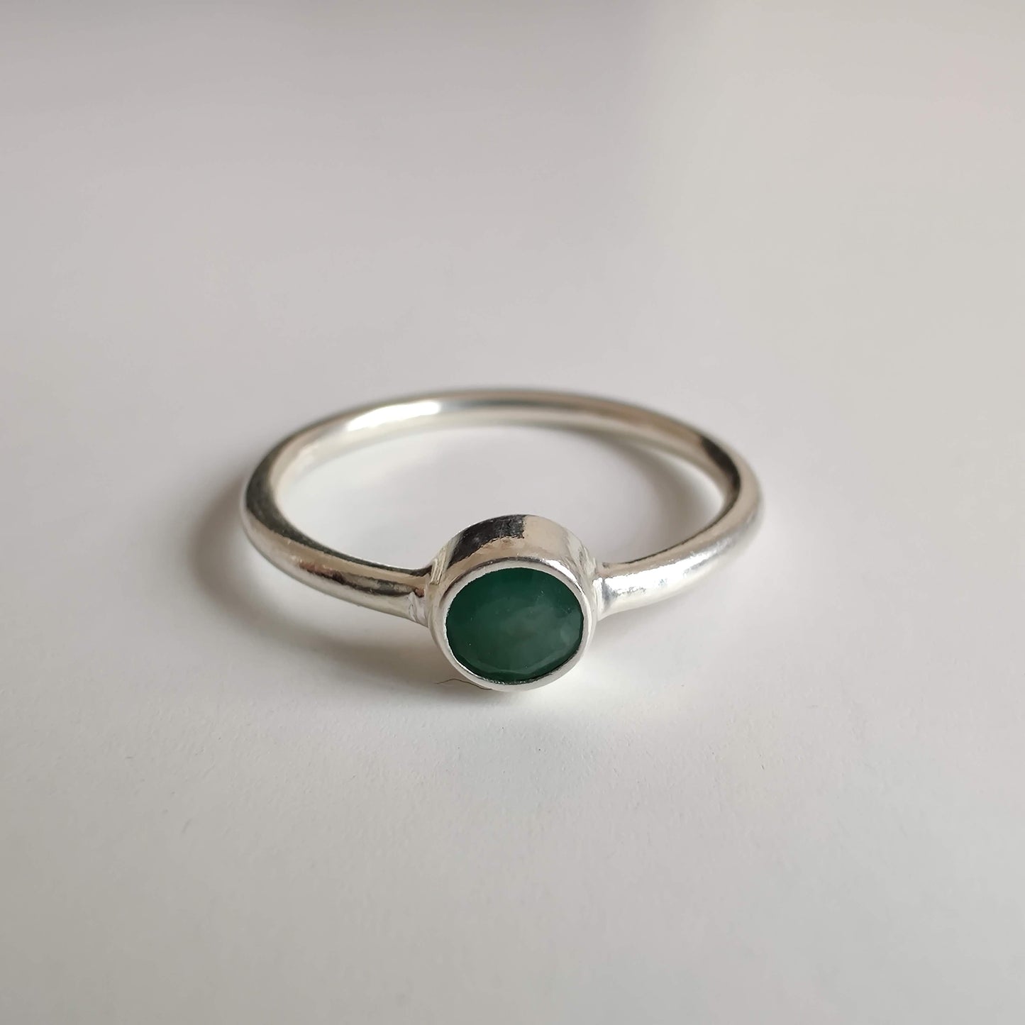 Emerald Delicate 925 Sterling Silver Ring - Rivendell Shop