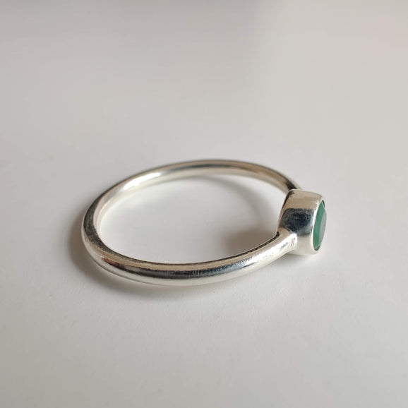 Emerald Delicate 925 Sterling Silver Ring - Rivendell Shop