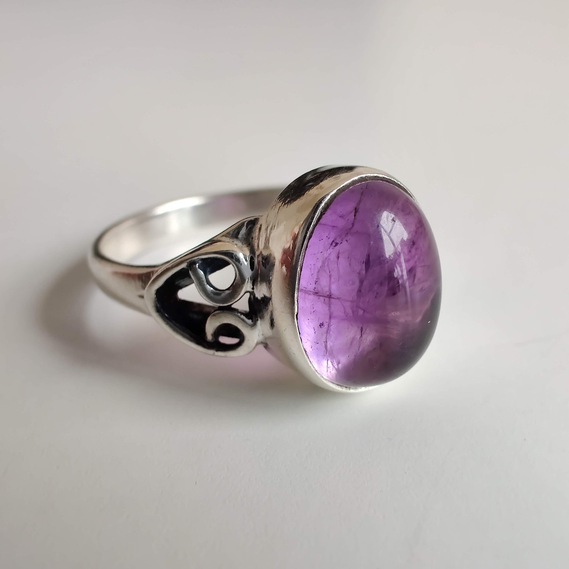 Amethyst Oval 925 Sterling Silver Ring with Heart Design - Rivendell Shop