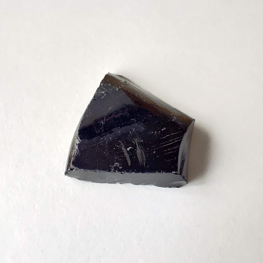 Black Obsidian Crystal Piece (2-3 cm) - Rivendell Shop