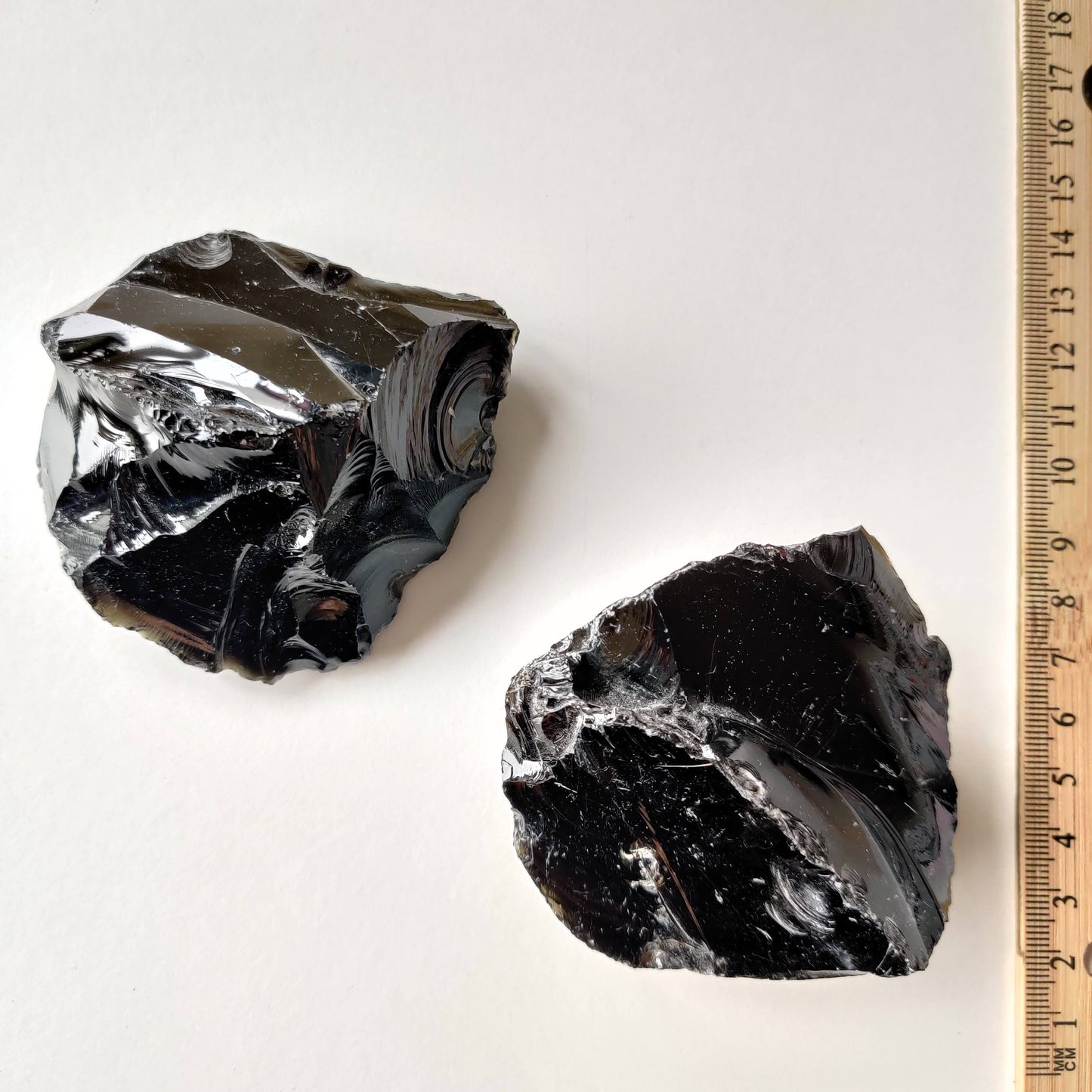 Black Obsidian Crystal Piece (8-12 cm) - Rivendell Shop