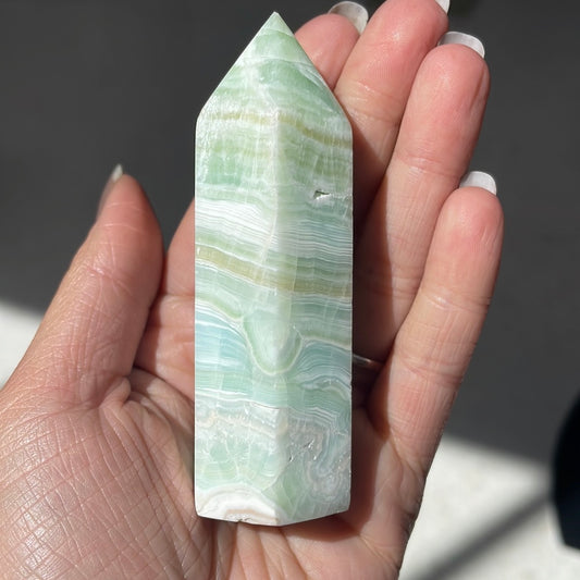 Caribbean Calcite point - Rivendell Shop