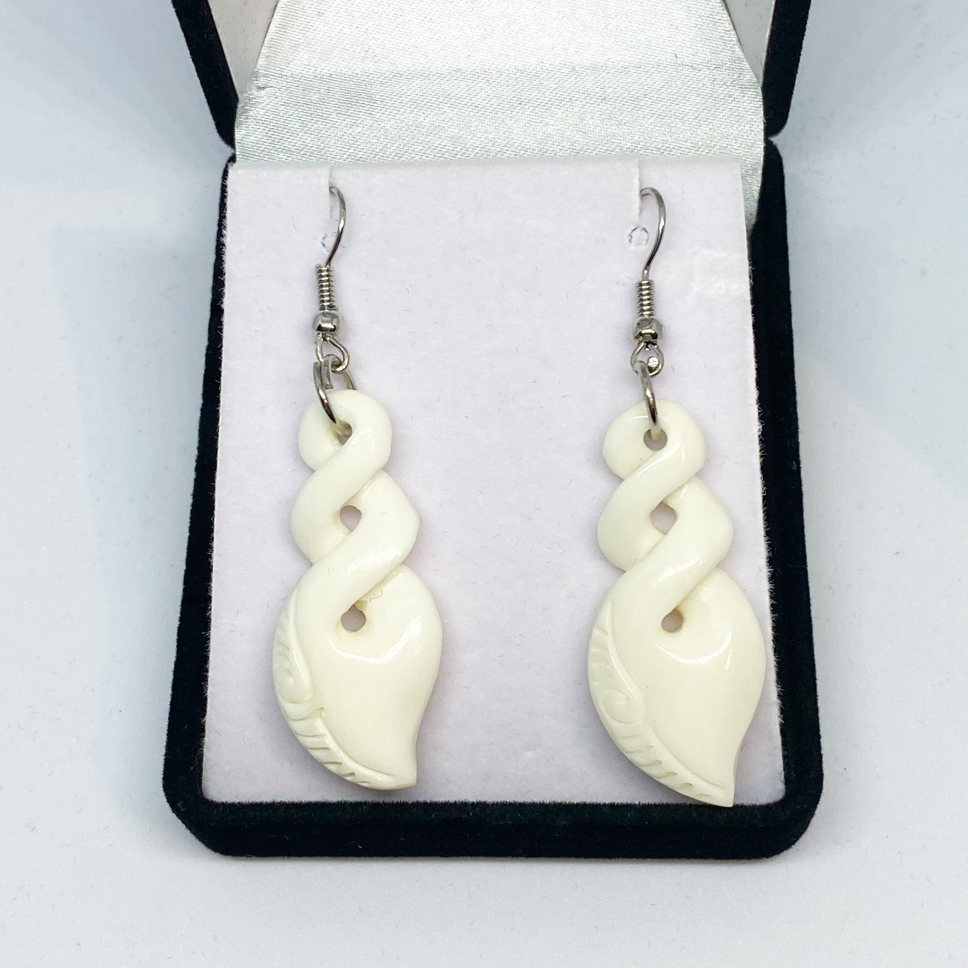 Handcarved Double Twist Bone Carving Earrings - Pikorua - Rivendell Shop