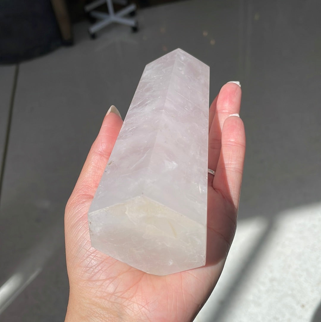 Rose quartz point - Rivendell Shop