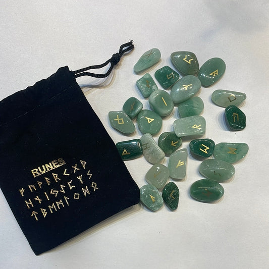 Green aventurine runes - Rivendell Shop