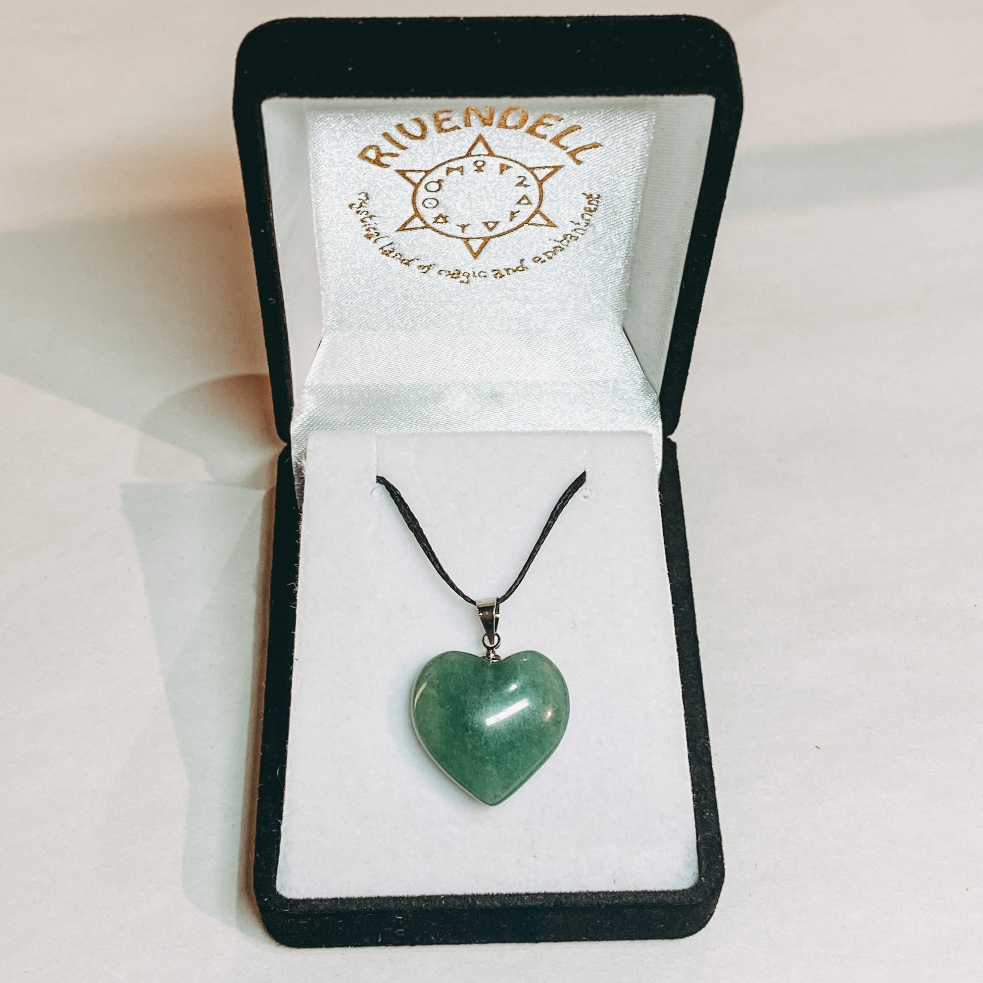 Green Aventurine Heart Pendant - Rivendell Shop