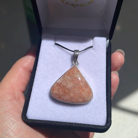Sunstone sterling silver pendant - Rivendell Shop