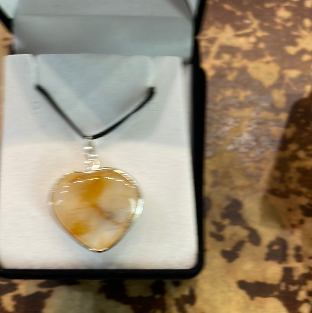 Crystal heart silver pendants - Rivendell Shop
