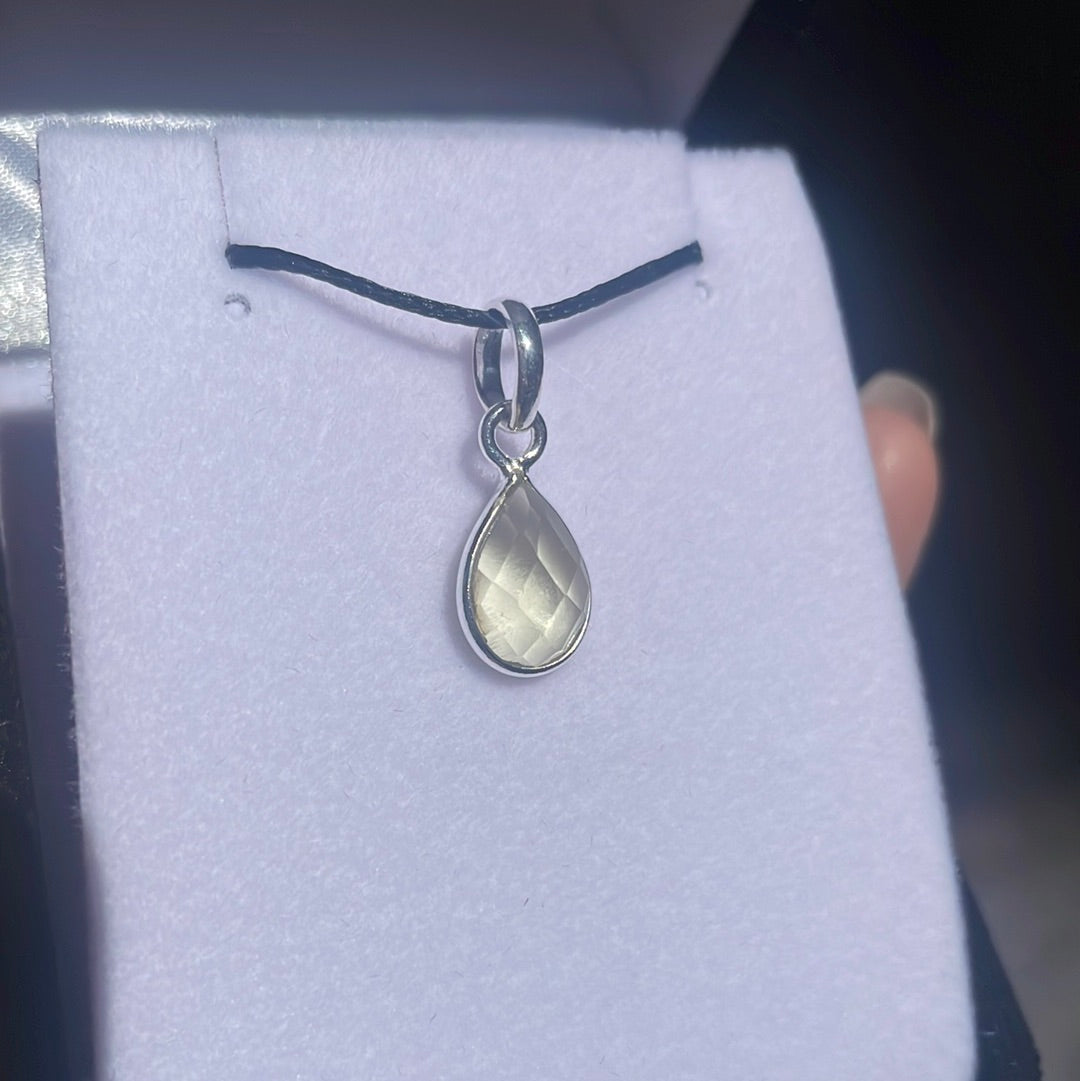 Diamond-cut lemon quartz sterling silver pendant - Rivendell Shop